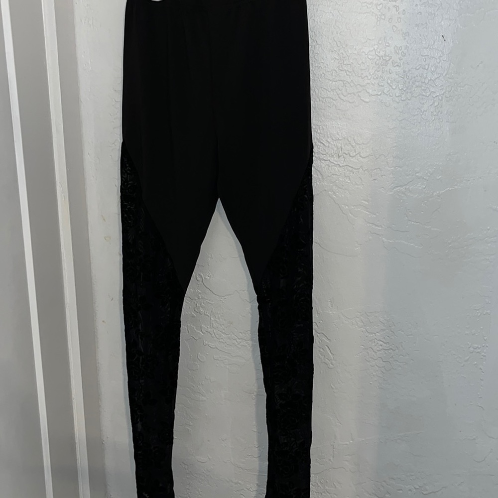 Shein 3/4 sheer rose print leggings